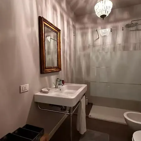 Readmyhostprofile! Luxury 4 Bedroom Penthouse Near Duomo