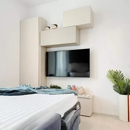 Homeby, Casa Raffaele Milan