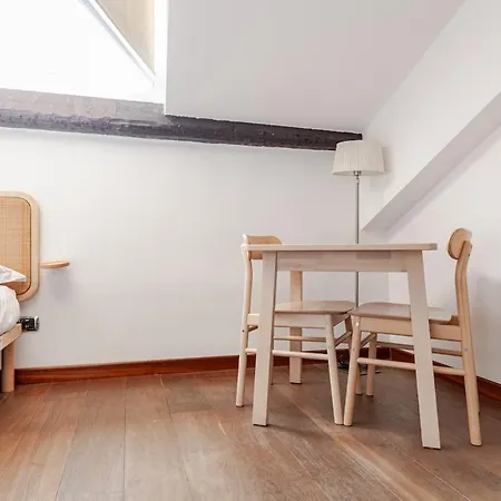 Centro Storico Brera Cozy Via Solferino Апартаменты *