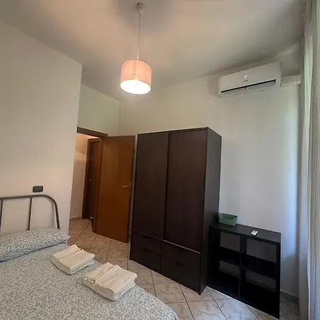 Penzion In Elegant Close To The Center