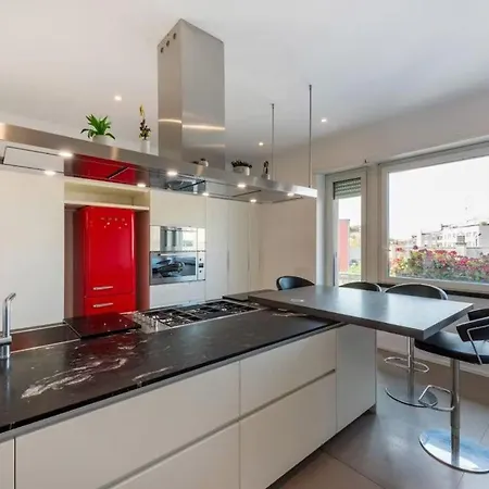 Readhostprofile! Luxury Penthouse Near Duomo * 米兰