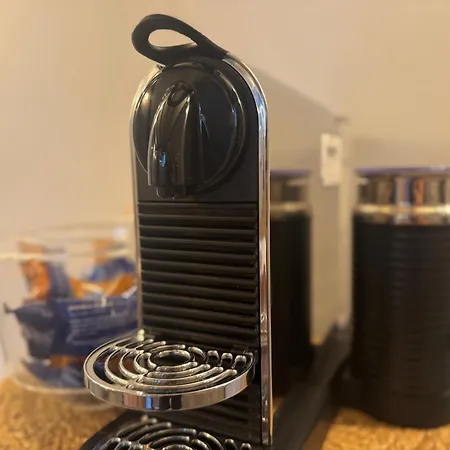 Reginamilanobnb In Porta Romana Apartamento Milão