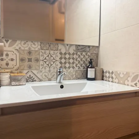 Reginamilanobnb In Porta Romana Milão