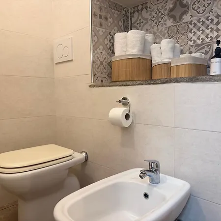 Reginamilanobnb In Porta Romana *