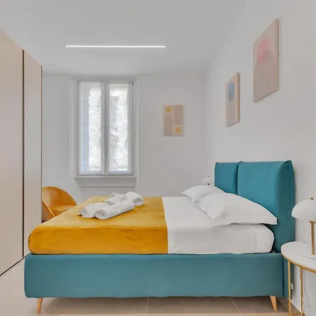 Urban Chic Flat - Papi19 *