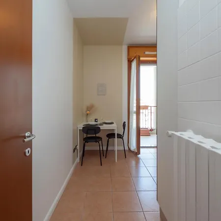 Spazio Breda - Free Parking, Private Garage, Metro M1, Balcony, 4 Guests * Milano