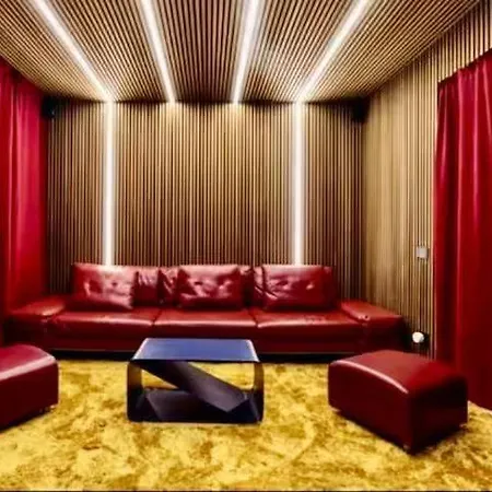 Readhostprofile! Luxury Penthouse Near Duomo 公寓 *