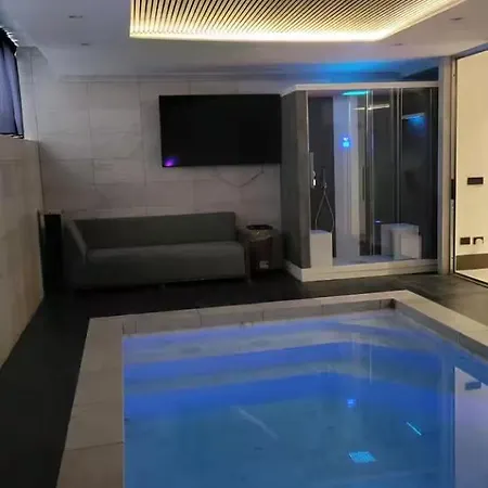 Readhostprofile! Luxury Penthouse Near Duomo 公寓 *