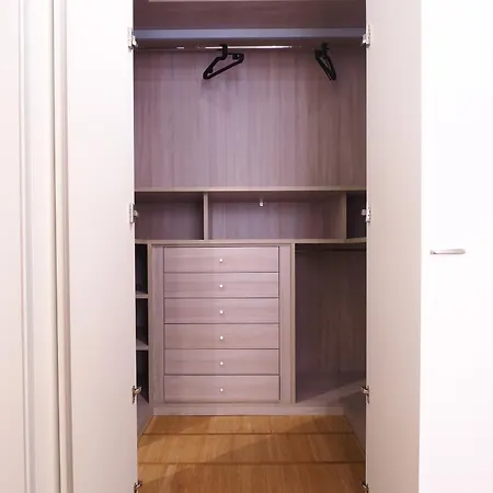 Court House Elegant *