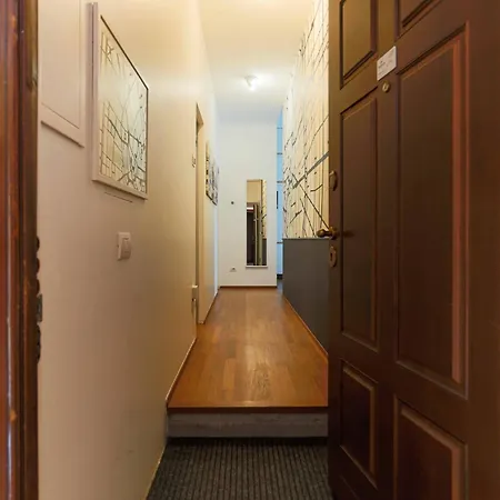 The Rent - Near Porta Romana