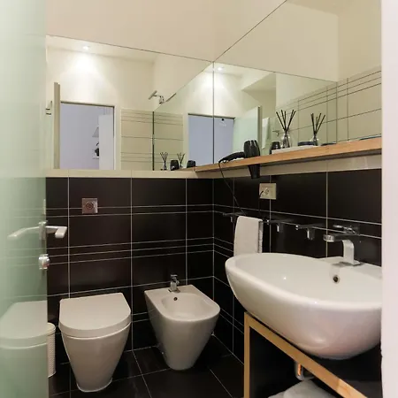 The Rent - Near Porta Romana * Milano