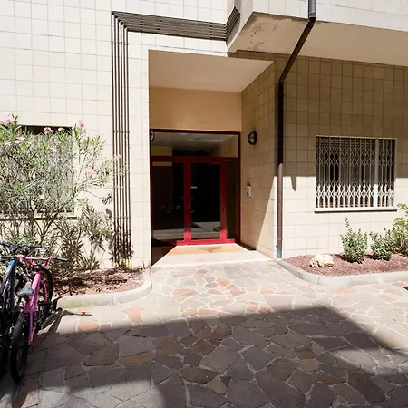 شقة Oxilia Flat - Loreto District ميلان