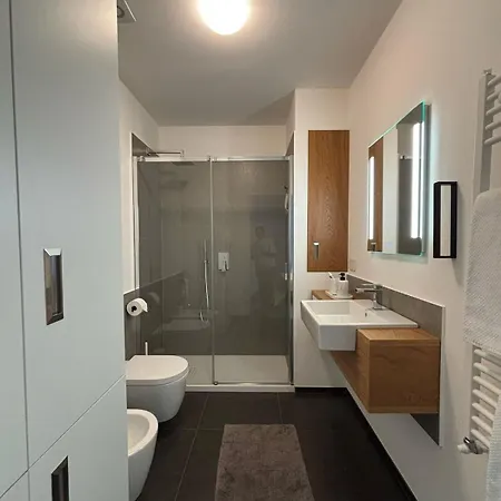 Bright With Balcony - Navigli מילאנו