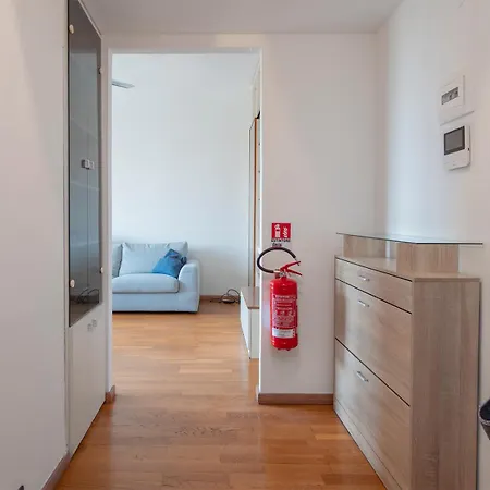 I-host - Martini 22 *