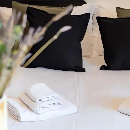 Apple - A 10 Minuti Dal Duomo Di ミラノ