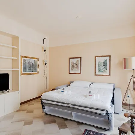 Vercelli Pagano - Ampio E Luminoso Trilocale Apartment *