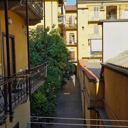 Appartement Loreto Cozy One Bedroom - 50 Mt From M1 Pasteur Metro Station Milan