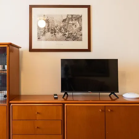 Splendido Trilocale Zara Ottavo Piano - Mirable Pm