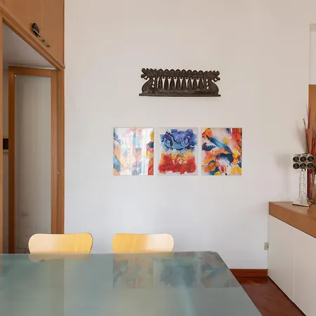 Cozy One Bedroom Via Volta - Mirable Pm アパート ミラノ