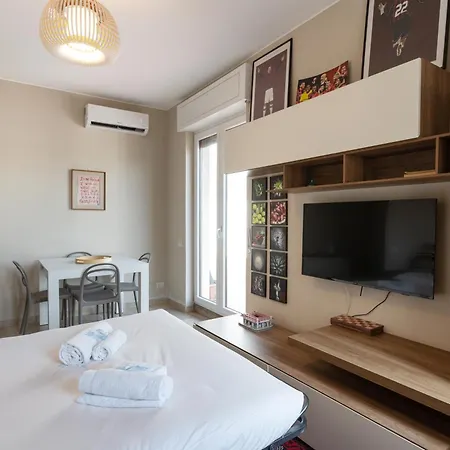 Apartment Luminoso Piano Alto Con Terrazzo - Mirable Pm