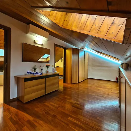 Apartment Mansarda M4 By World Mailand