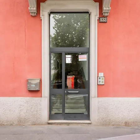 Apartman Luminoso Trilocale Certosa - Mirable Pm
