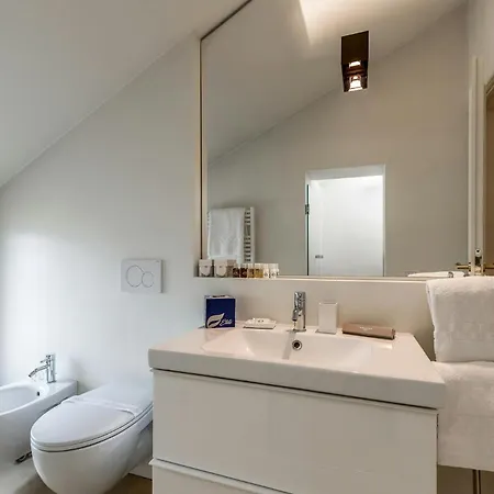Readmyhostprofile! Luxury 4 Bedroom Penthouse Near Duomo