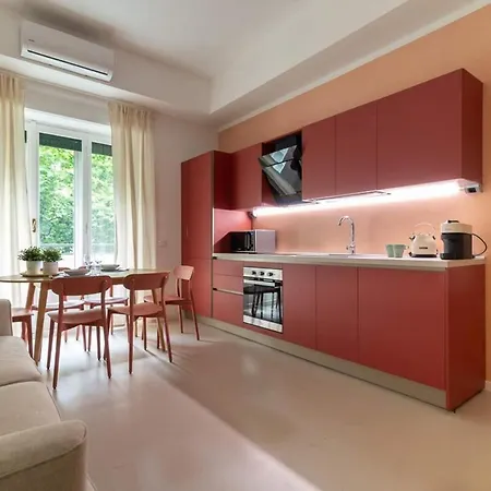 Modern Flats Near Center *