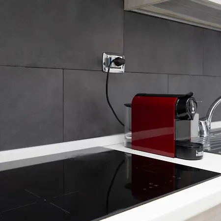 Apartament Spacious 70 Mq Self Check-in ,free Parking, San Siro *