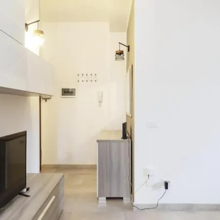 Apartment I-host Design - Carlo Adda 29 Milan