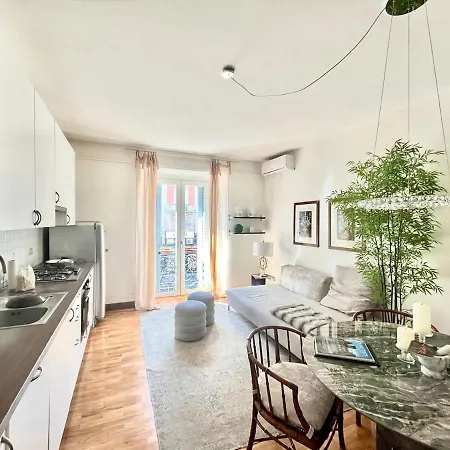 Porta Venezia Shopping, Metro, And Comfort Апартаменты