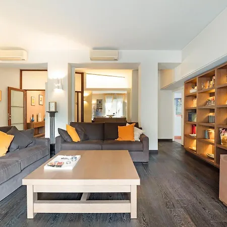 Stylish And Bright In The Center Of