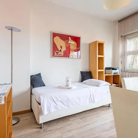 Attico Con Terrazzo - - Duomo 10 Min Apartamento Milán