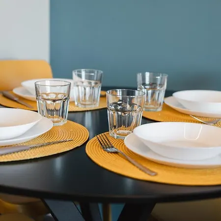 Park Towers 17 - Design - Large Terrace - Ac