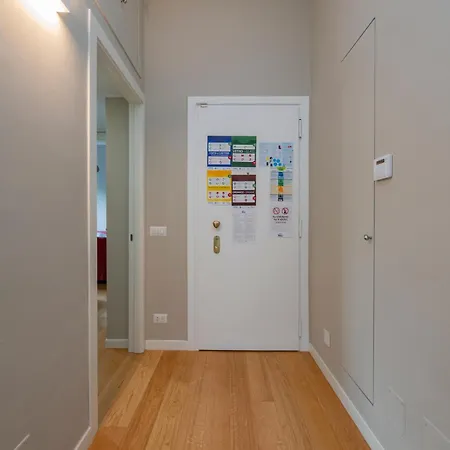 Luxury - Sambuco 5 * Milan