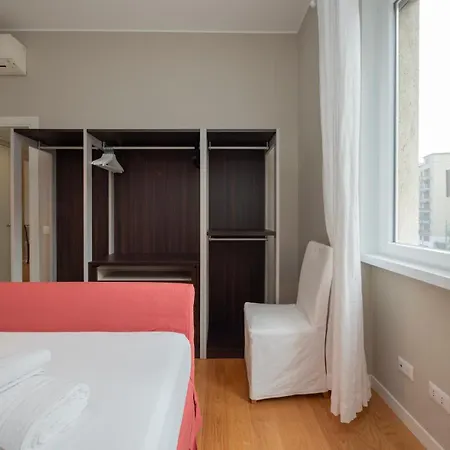 Luxury - Sambuco 5 Milan