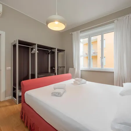 Luxury - Sambuco 5 Milan