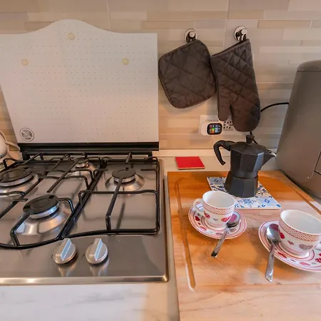 Homelovers Simple Quite Flat Sarpi Sempione Mm5 Gerusalemme Milão