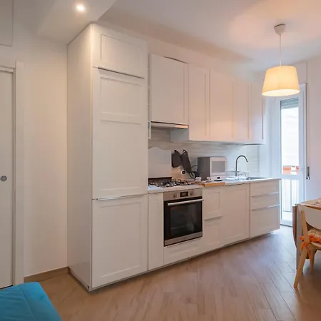 Homelovers Simple Quite Flat Sarpi Sempione Mm5 Gerusalemme Apartamento