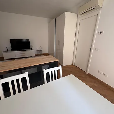 Luxury & Comfort In The Heart Of The Daire Milano