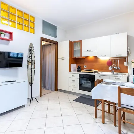 Quadrifoglio - Lakeside L&b Apartment Mailand