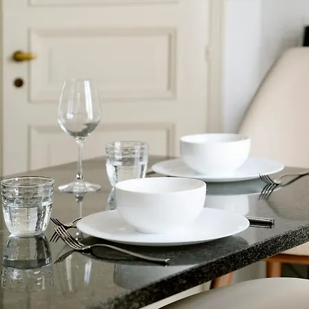 Comecasa Monte Napoleone Exclusive アパート *