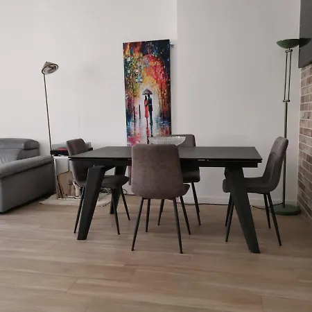 30 Meters From The Lambrate M2 Citta Studi Metro Station Apartment