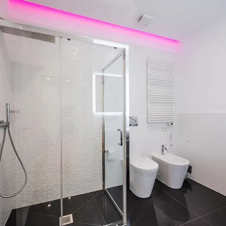 Duomo Area Luxury Design & Netflix Mood