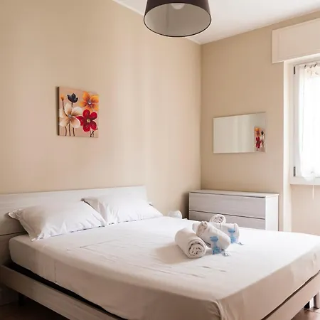 Apartamento Youhosty - Meloria 10 Milán