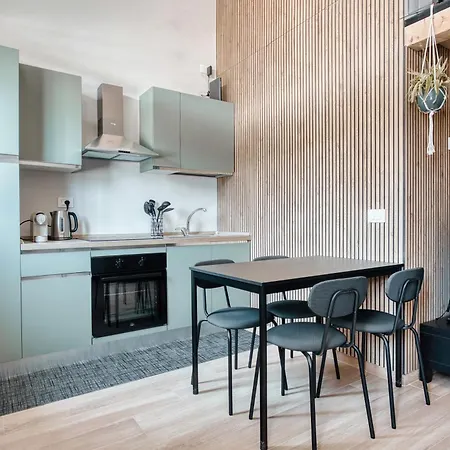 Apartment Hostmate - - Sammartini's Garden - Stazione *