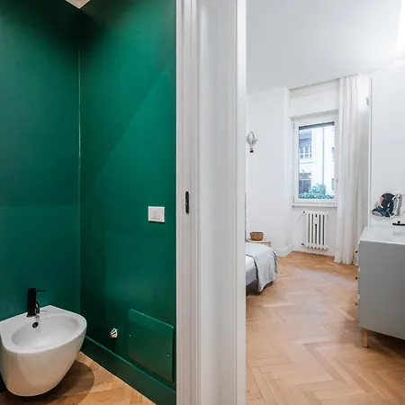 Elegant And Spacious Luxury In Bullona Lejlighed Milano
