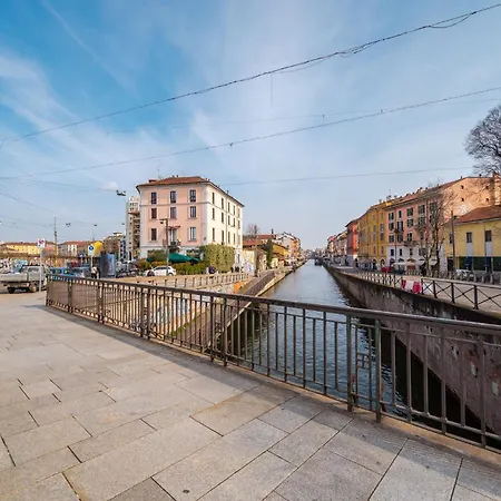 Apartament 7 Piano Panoramico Nel Cuore Dei Navigli Mediolan