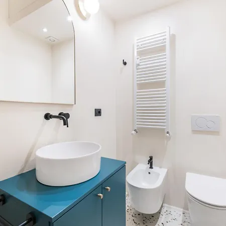 Easylife - - Borgonuovo 4 S - Centro Storico *