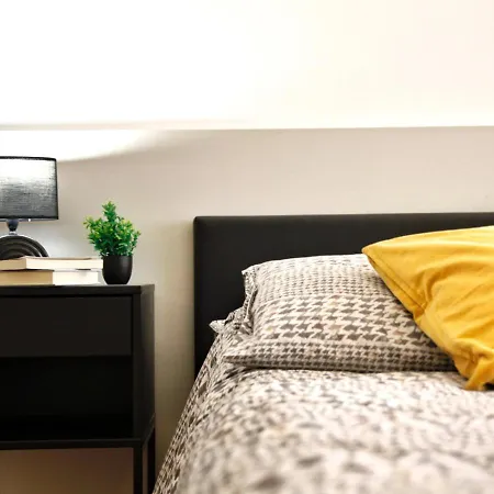 Spacious And Modern Apartment - Solari